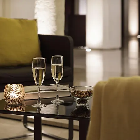 Hotel Del Lucero 4*