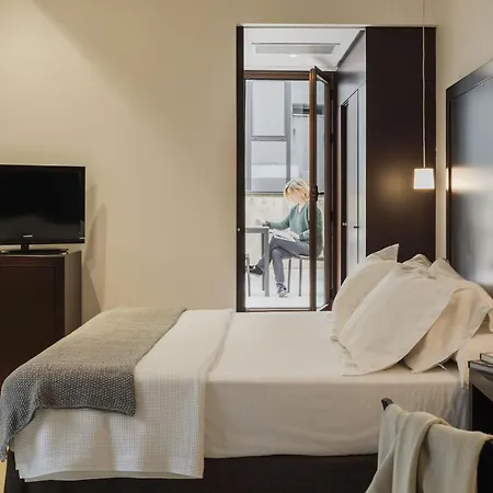 Hotel Del Lucero 4*