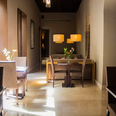 Hotel Del Lucero 4*