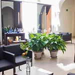 Отель Del Lucero 4*