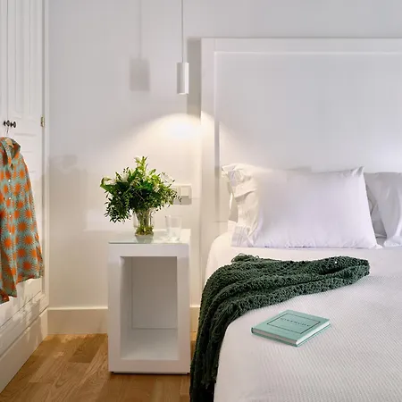 Del Lucero Hotel 4*