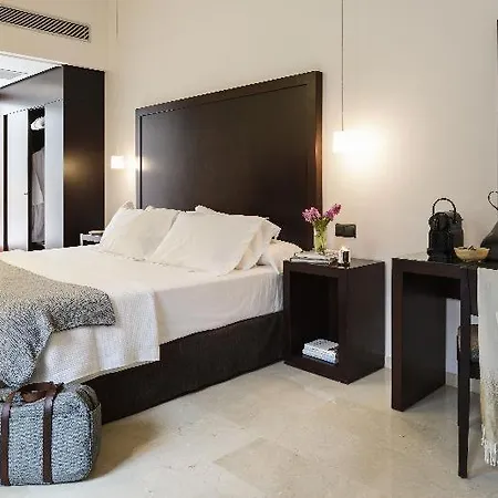 Del Lucero Hotel 4*