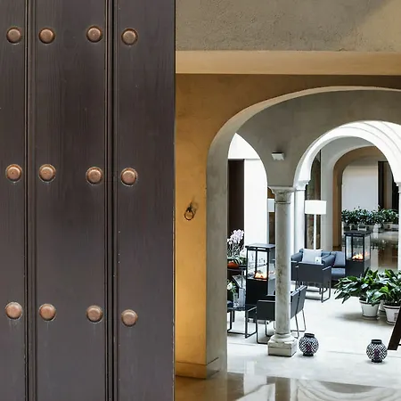 호텔 포사다 델 루세로