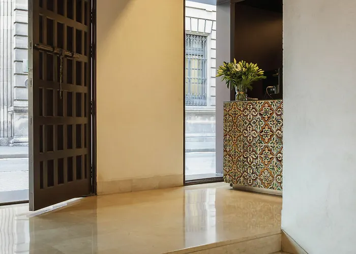 Del Lucero Севилья